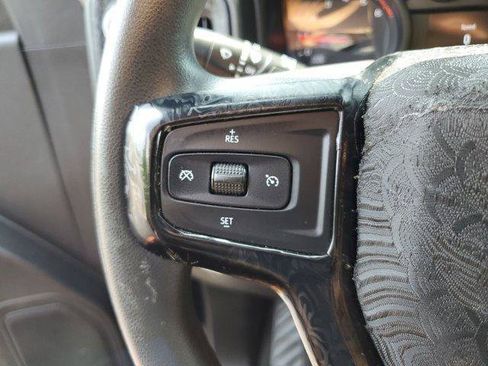 Used 2019 Chevrolet Silverado 1500 Custom w/ Custom Value Package AWD/4WD image 15