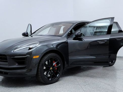 Used 2025 Porsche Macan GTS image 9
