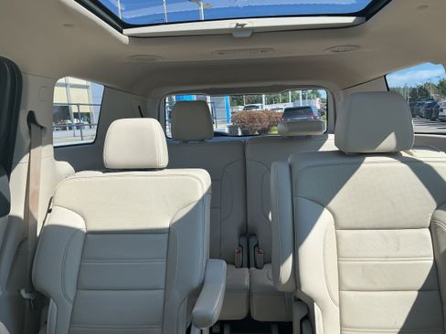 Used 2020 GMC Acadia Denali w/ Trailering Package AWD/4WD image 14