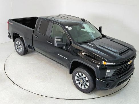 Used 2024 Chevrolet Silverado 2500 Custom w/ Custom Value Package AWD/4WD image 40