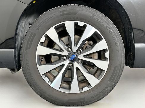 Used 2017 Subaru Outback 2.5i Limited image 11