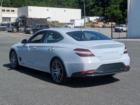 Used 2023 Genesis G70 2.0T AWD/4WD image 6