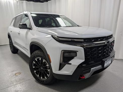 New 2026 Chevrolet Traverse Z71 w/ Enhanced Driving Package AWD/4WD image 2