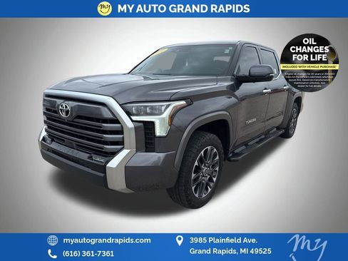 Used 2022 Toyota Tundra Limited image 3