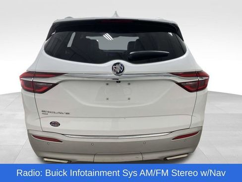 Used 2021 Buick Enclave Essence w/ Sound and Sites Package image 3
