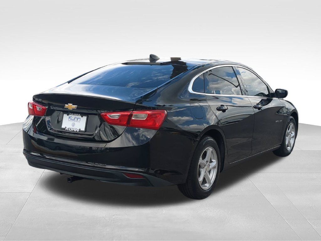 Used 2018 Chevrolet Malibu LS FWD image 3