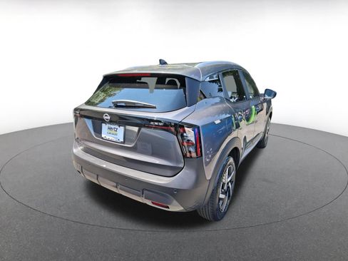 Used 2026 Nissan Kicks SV w/ Cold Weather Package FWD image 16