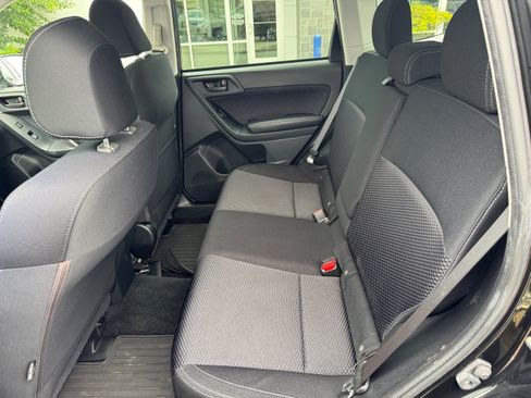 Used 2018 Subaru Forester 2.5i Premium w/ Protection Package #1 AWD/4WD image 13