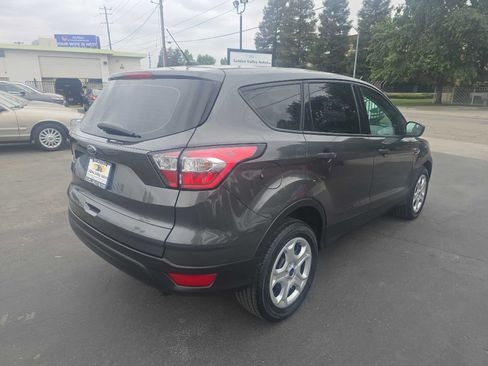 Used 2018 Ford Escape S FWD image 4