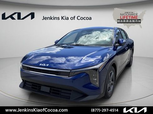 New 2026 Kia K4 FWD image 11