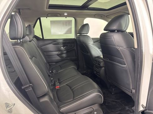 Used 2023 Honda Pilot Elite image 5