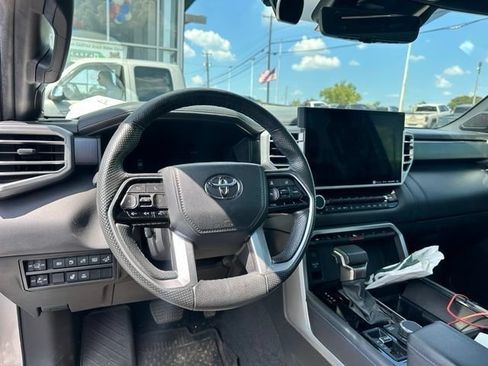 Used 2023 Toyota Sequoia Platinum AWD/4WD image 23