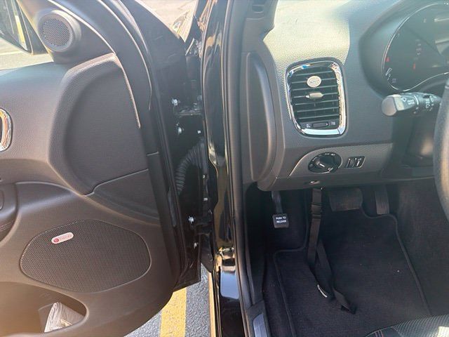 Used 2018 Dodge Durango R/T AWD/4WD image 12