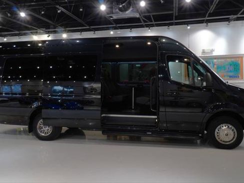 Used 2020 Mercedes-Benz Sprinter 3500 image 11