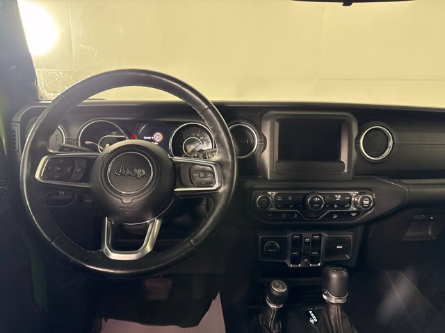 Used 2018 Jeep Wrangler Unlimited Sahara w/ Cold Weather Group AWD/4WD image 29
