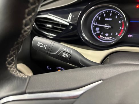 Used 2021 Buick Encore GX Essence FWD image 26