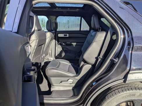 Used 2021 Ford Explorer ST w/ Equipment Group 401A AWD/4WD image 28