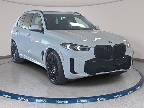 New 2026 BMW X5 sDrive40i w/ M Sport Package RWD image 3