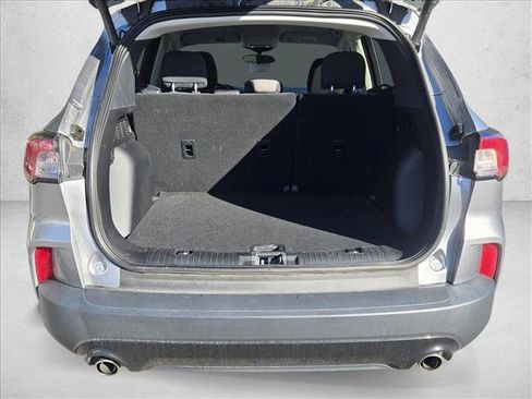 Used 2021 Ford Escape SE w/ SE Sport Appearance Package image 7