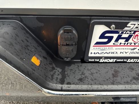 Used 2025 GMC Sierra 1500 SLT image 19