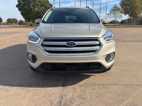 Used 2018 Ford Escape Titanium w/ Ford Safe & Smart Package image 5