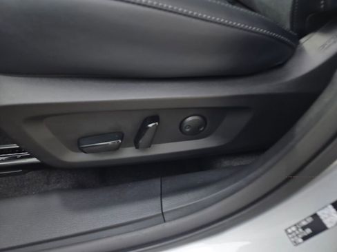 New 2026 Mitsubishi Outlander SE image 15