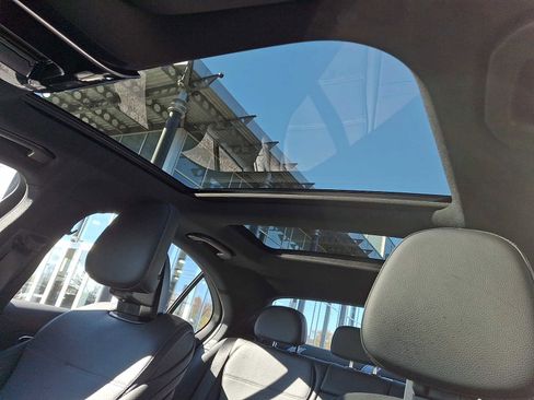 Used 2025 Mercedes-Benz C 300 4MATIC Sedan image 10