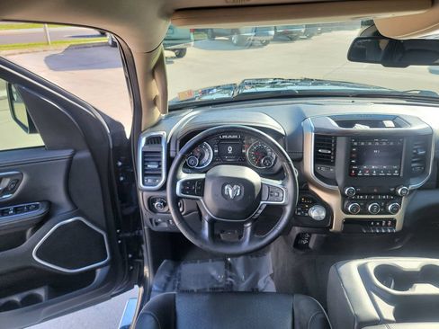 Used 2019 RAM 1500 Laramie AWD/4WD image 17