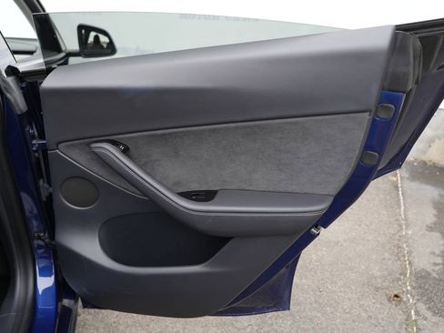 Used 2020 Tesla Model Y Performance image 40
