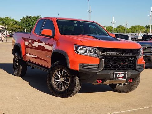 Used 2022 Chevrolet Colorado ZR2 AWD/4WD image 2