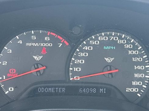 Used 2001 Chevrolet Corvette Coupe w/ Preferred Equipment Group1 RWD image 18