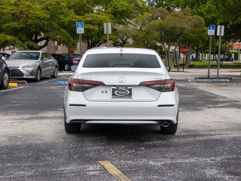 Used 2025 Honda Civic Sport image 7