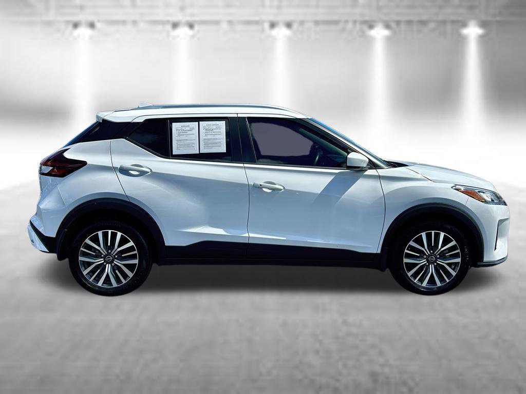 Certified 2024 Nissan Kicks SV FWD image 5