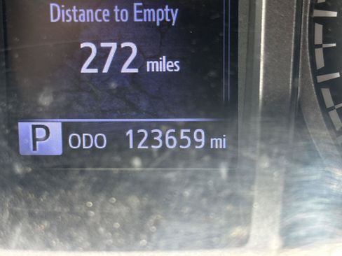 Used 2019 Toyota Tacoma TRD Sport AWD/4WD image 14