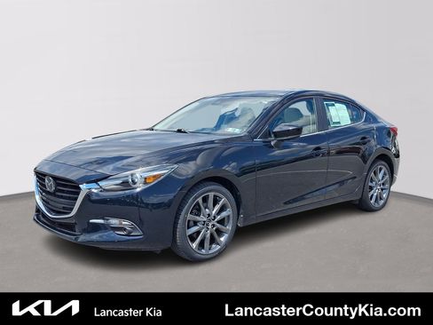 Used 2018 MAZDA MAZDA3 Grand Touring w/ Premium Equipment Package FWD image 1