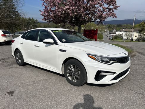 Used 2019 Kia Optima LX image 1