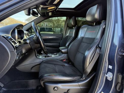 Used 2020 Jeep Grand Cherokee Trailhawk image 13