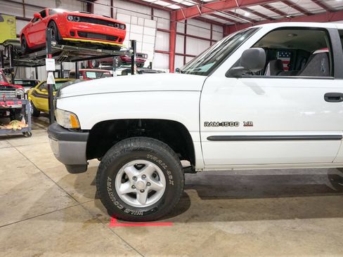 Used 1999 Dodge Ram 1500 Truck 4x4 Quad Cab image 3