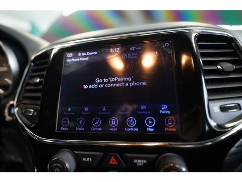 Used 2019 Jeep Grand Cherokee Altitude RWD image 21