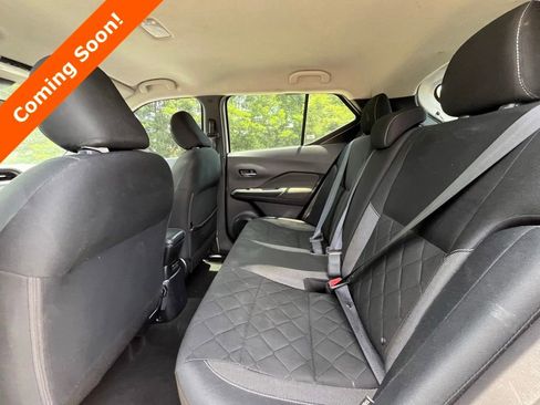 Used 2020 Nissan Kicks SV FWD image 5
