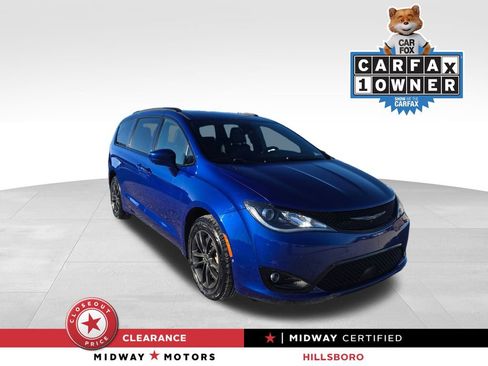 Used 2020 Chrysler Pacifica Touring-L w/ Advanced Safetytec Group image 1