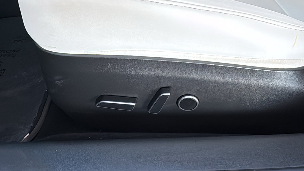 Used 2023 Tesla Model 3 Standard Range RWD image 19