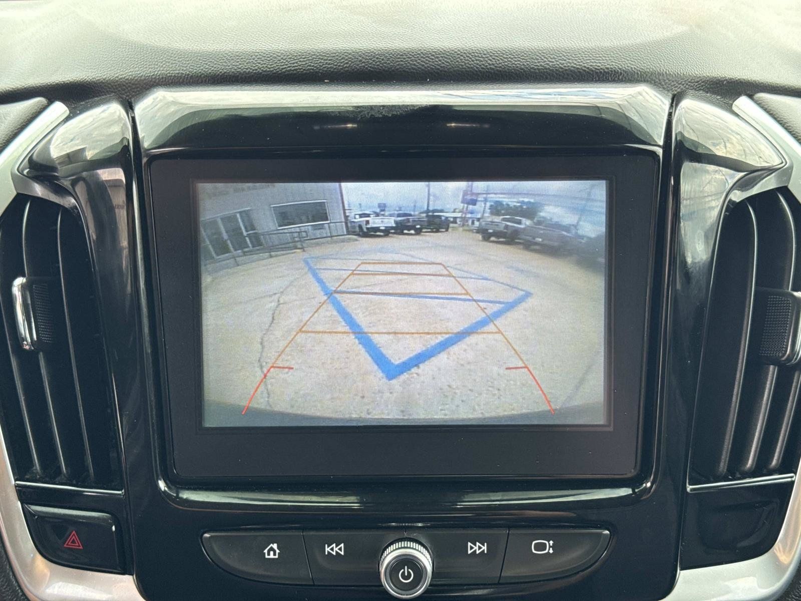 Used 2019 Chevrolet Traverse LT w/ LPO, Floor Liner Package FWD image 25