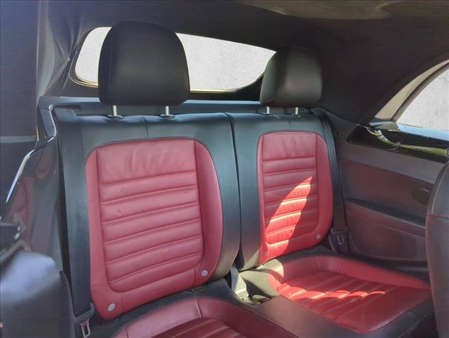 Used 2013 Volkswagen Beetle 2.0T FWD image 28
