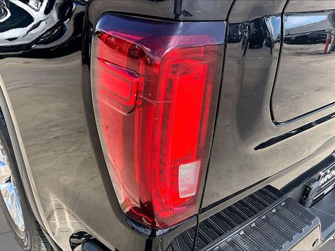 Used 2022 GMC Sierra 1500 Denali RWD image 29