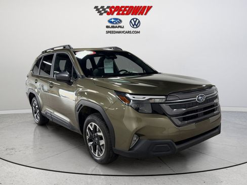 Certified 2026 Subaru Forester Premium AWD/4WD image 2