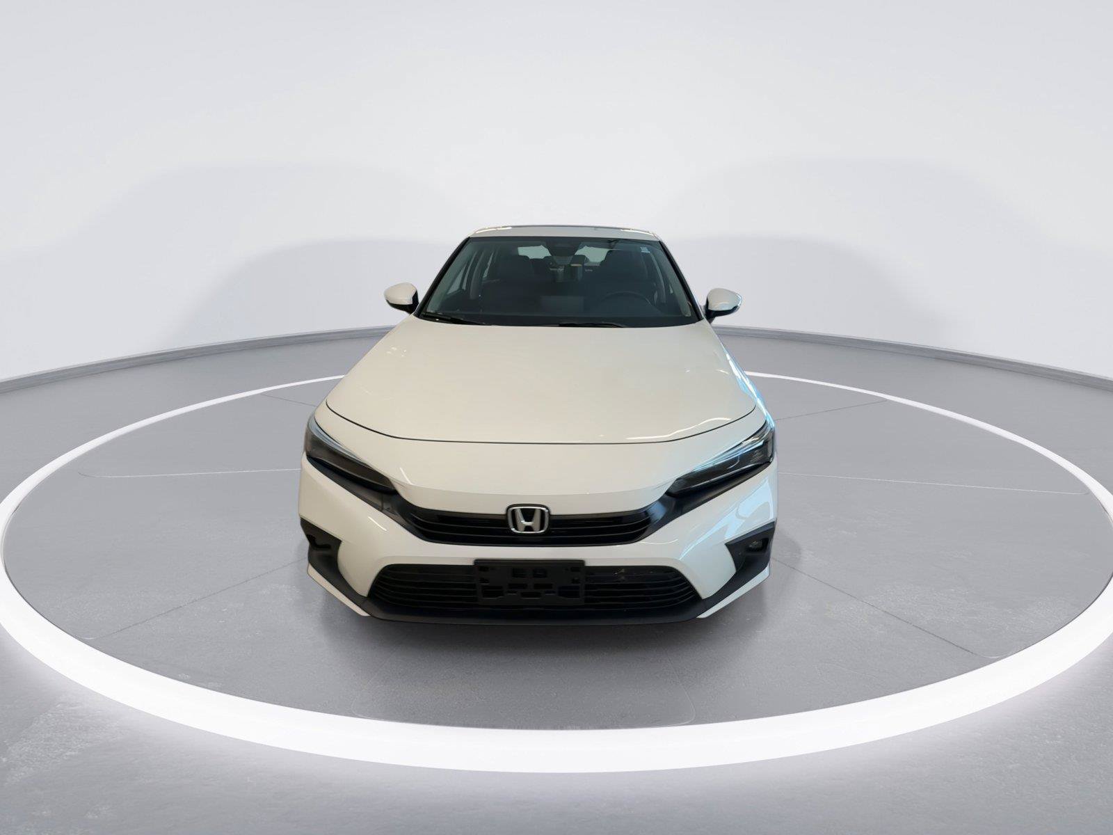 Used 2023 Honda Civic Touring image 3