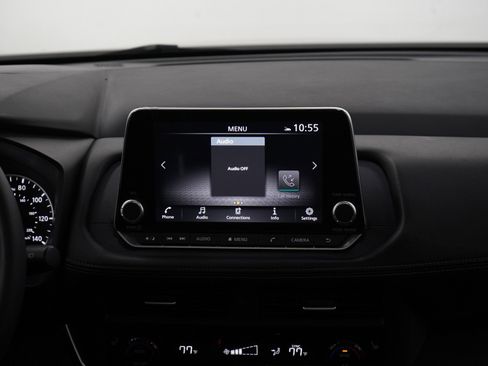 Used 2024 Nissan Rogue SV w/ SV Premium Package image 14