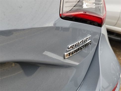 Used 2024 Honda Civic Sport Touring image 9