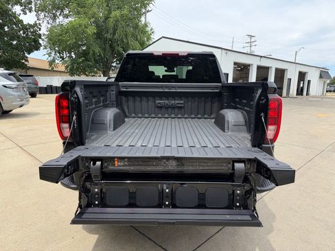 New 2026 GMC Sierra 1500 Elevation w/ Elevation Select Package AWD/4WD image 34